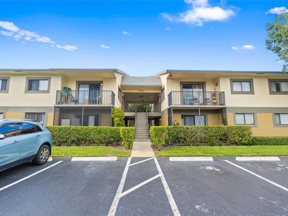567 Trace Cir 104, Deerfield Beach FL 33441