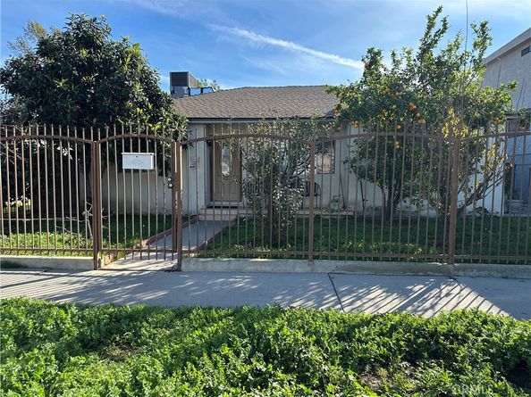 6044 Woodman, Van Nuys CA 91401