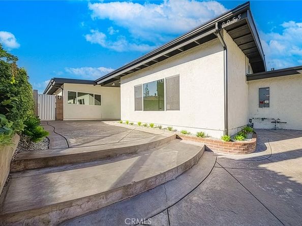 9055 Forbes Avenue, Northridge CA 91343