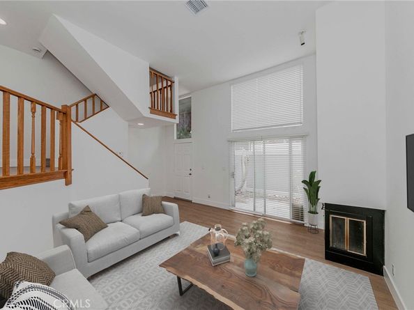 1929 E Washington Blvd 2, Pasadena CA 91104