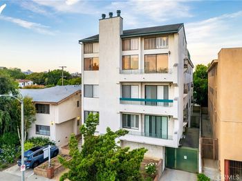 2008 S Bentley Avenue