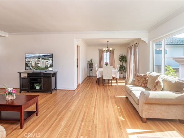 1030 E San Jose, Burbank CA 91501