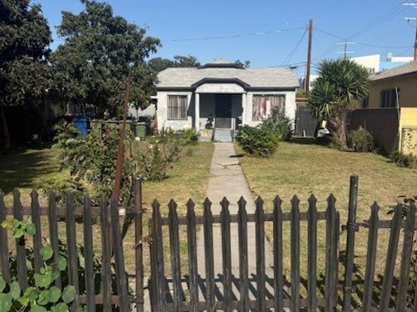 937 E 91st. Street E, Los Angeles CA 90002