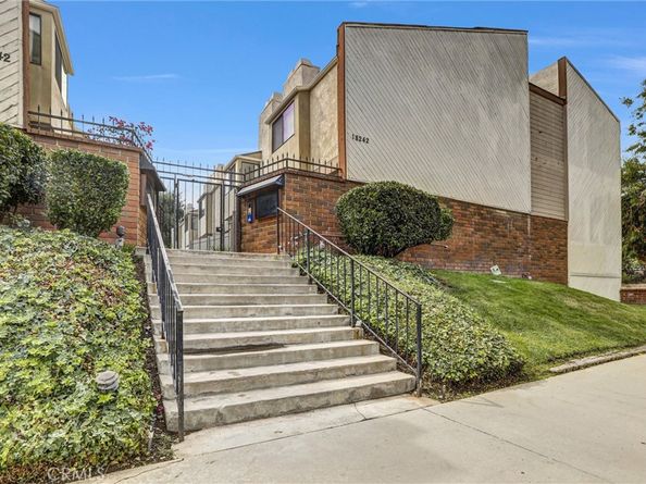 18242 Burbank Boulevard 8, Tarzana CA 91356
