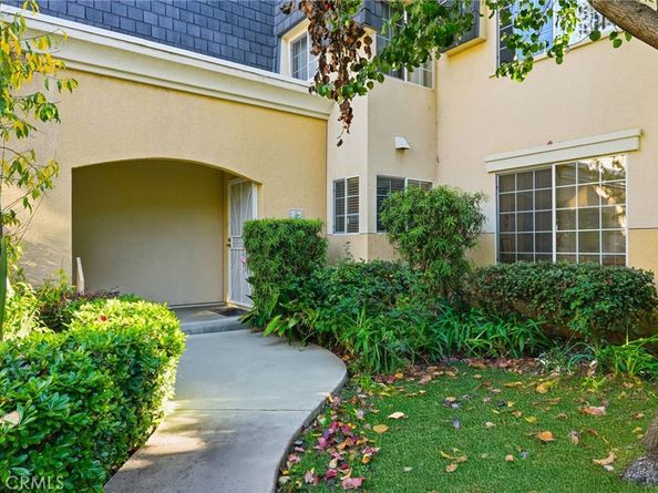 19208 Hamlin Street 5, Reseda CA 91335