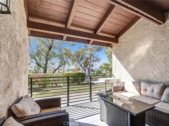 7757 Via Rosa Maria, Burbank CA 91504