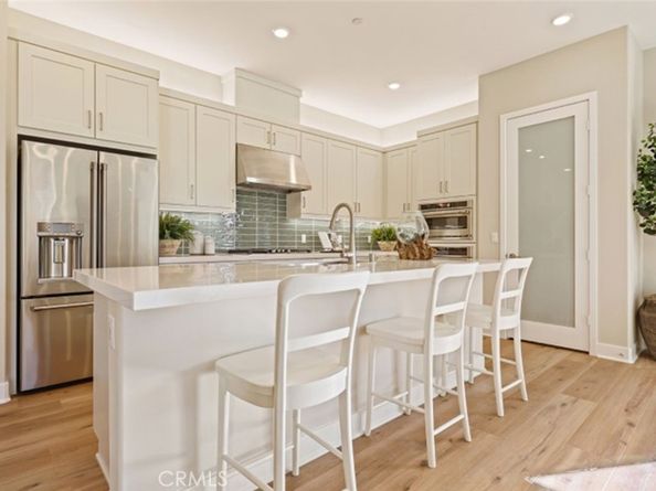 409 Clipper, Irvine CA 92618