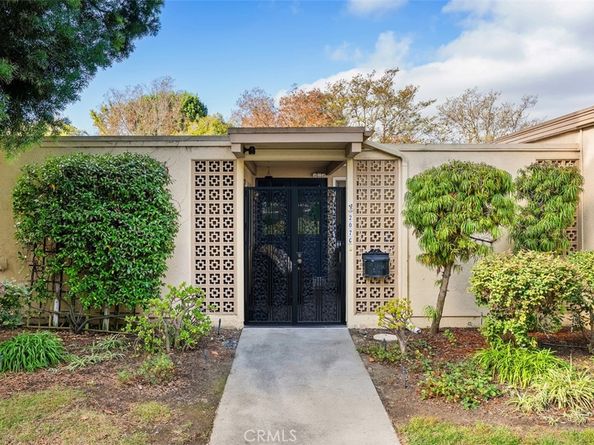 207 Avenida Majorca C, Laguna Woods CA 92637