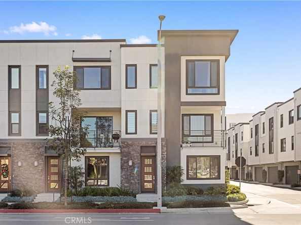 161 Schick, Irvine CA 92614