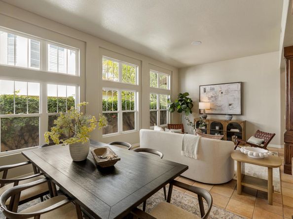 710 W Owen Court, Altadena CA 91001