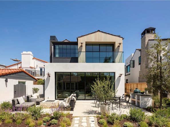 207 Via Eboli, Newport Beach CA 92663