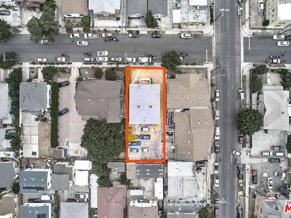 182 E 35th Street, Los Angeles CA 90011