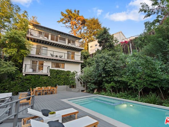 2753 La Cuesta Drive, Los Angeles CA 90046