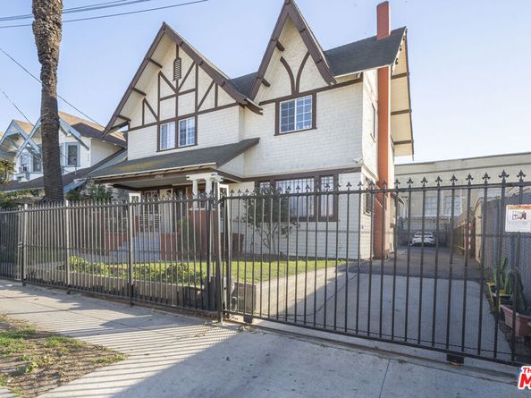 2982 W 15th Street, Los Angeles CA 90006