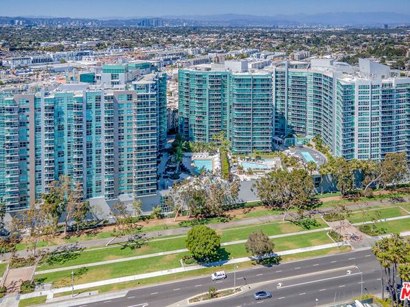 13700 Marina Pointe Drive 1018, Marina Del Rey CA 90292