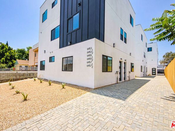 6455 Troost Avenue, North Hollywood CA 91606