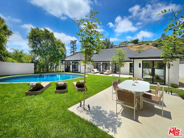 2288 Coldwater Canyon Drive, Beverly Hills CA 90210