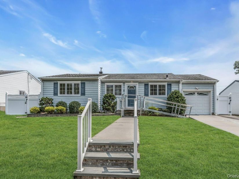8 Gerhard Road, Plainview NY 11803