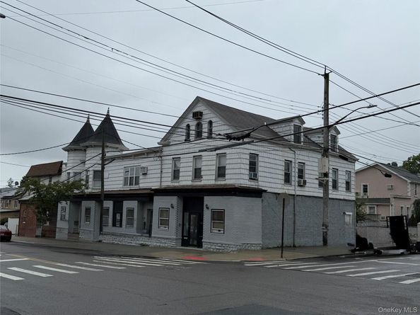 12-06 149th Street, Whitestone NY 11357