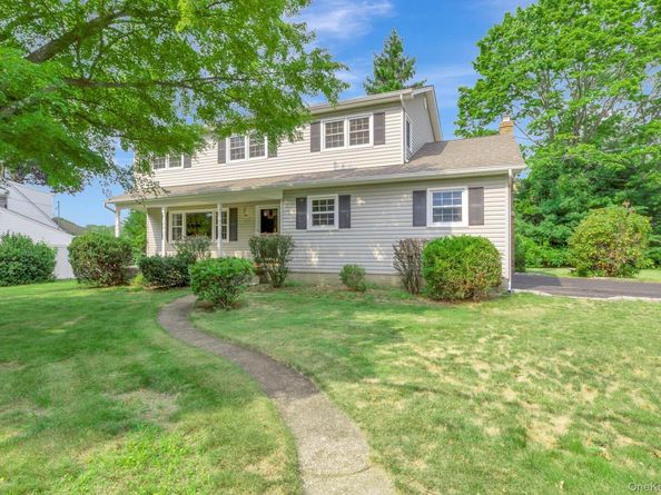 322 2nd Avenue, Saint James NY 11780