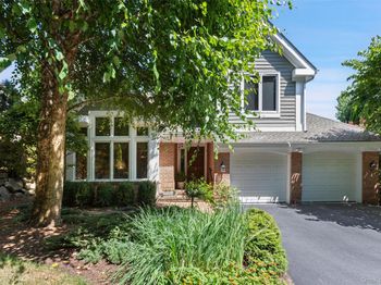 5 Hidden Pond Drive