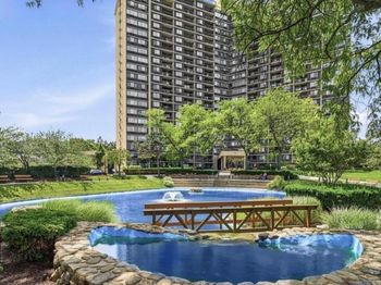 1 BAY CLUB Drive
