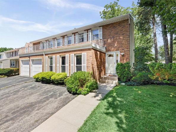 26 Jennings Lane, Woodbury NY 11797