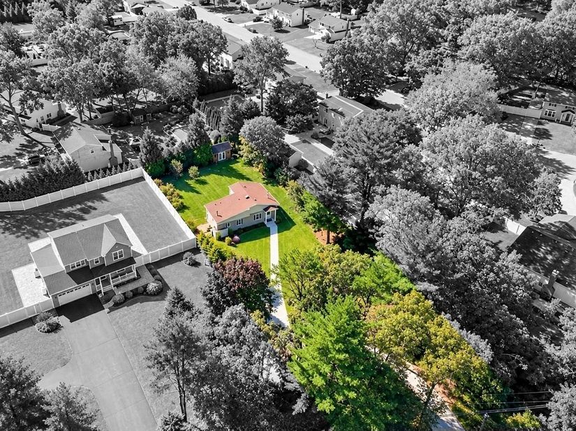 590 Canal Road, Mount Sinai NY 11766