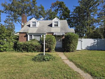 455 Walton Street