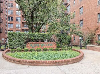 1275 E 51st Street