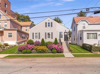 219 E 238th Street