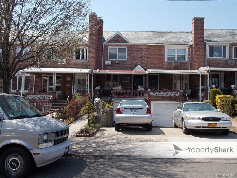 57-62 82nd Street, Middle Village NY 11379