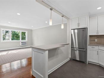 152 B N Broadway