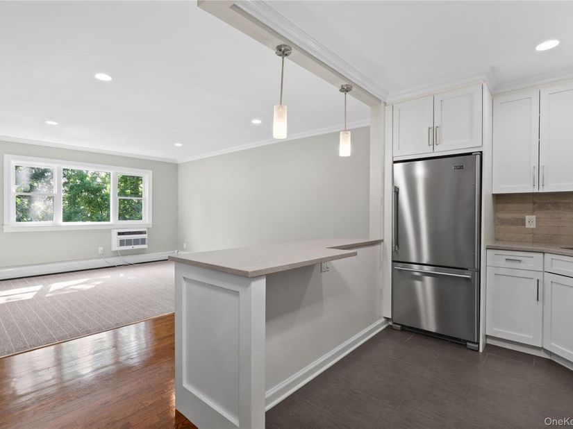 152 B N Broadway 2E, White Plains NY 10603