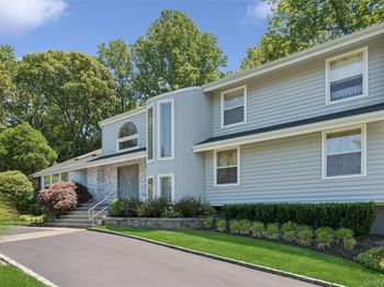 2 Greenwood Lane