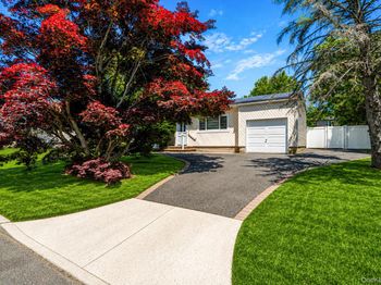 15 Edwin Avenue