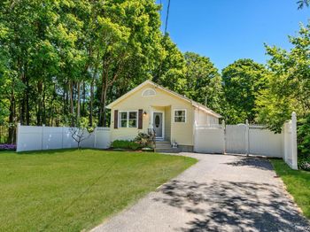 283 Railroad Avenue