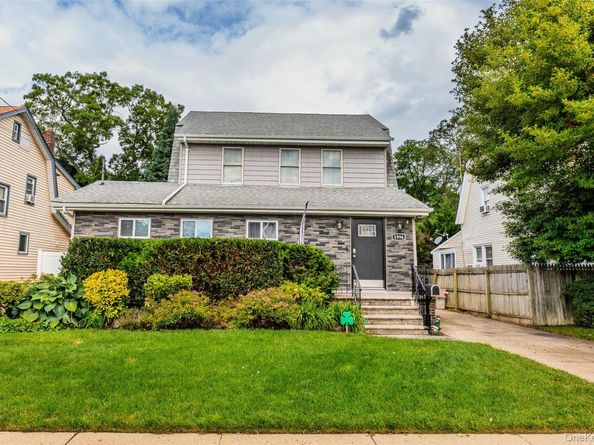 1996 Oakmere Drive, Baldwin NY 11510