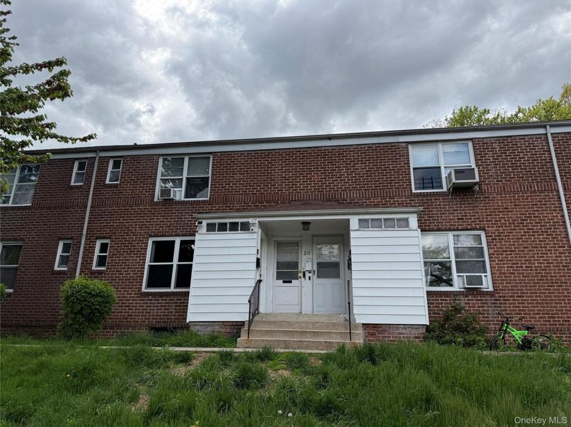 219 Rumsey Rd 1A, Yonkers NY 10705