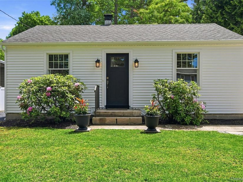 192 Iceland Drive, South Huntington NY 11746