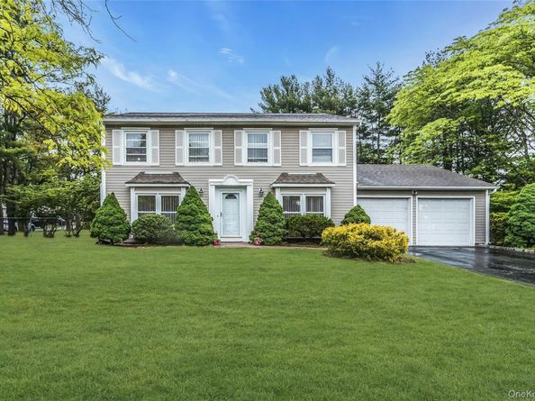 23 Magnet Street, Stony Brook NY 11790