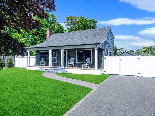 11 Lakewood Avenue, Lake Ronkonkoma NY 11779