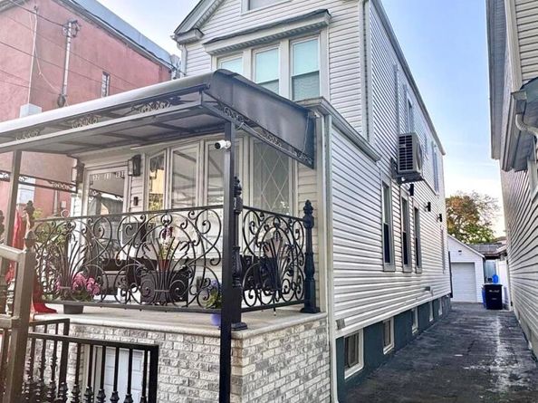 13211 131st Avenue, South Ozone Park NY 11420