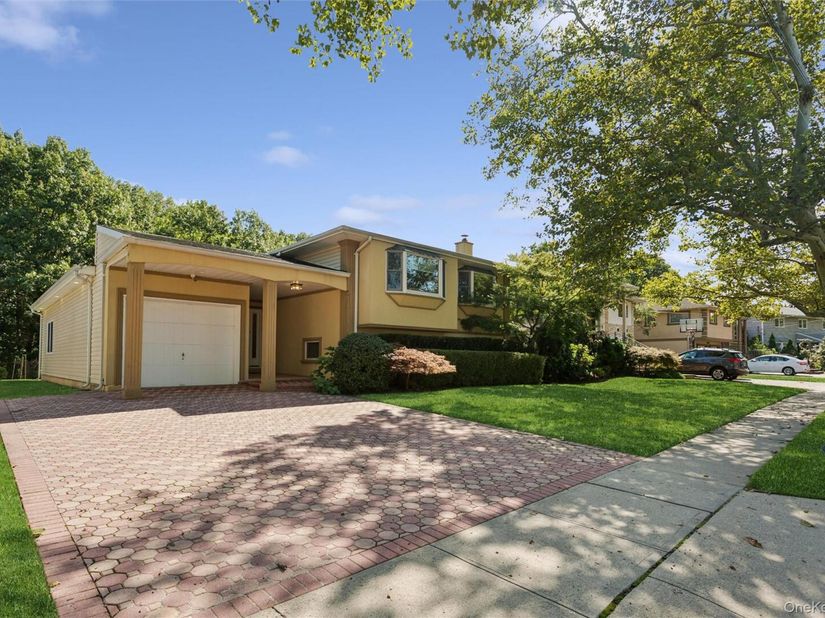 1031 Fordham Lane, Woodmere NY 11598