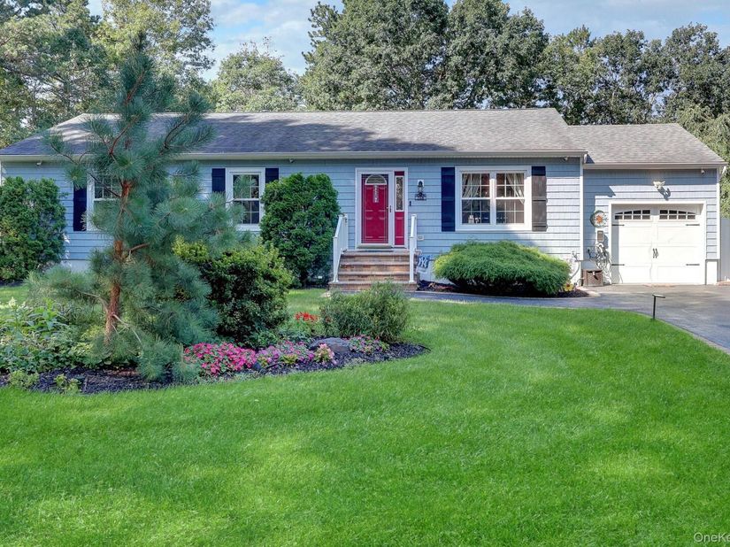 268 Chestnut Street, Port Jefferson Station NY 11776
