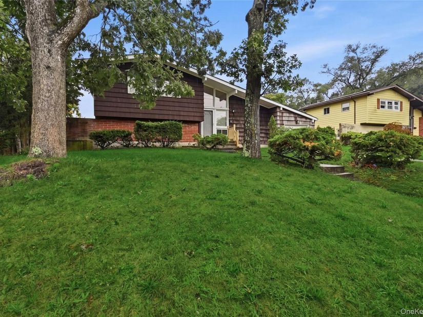 160 Hawkins Road, Centereach NY 11720