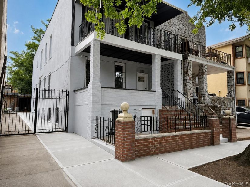 2044 Strauss Street, Brooklyn NY 11212
