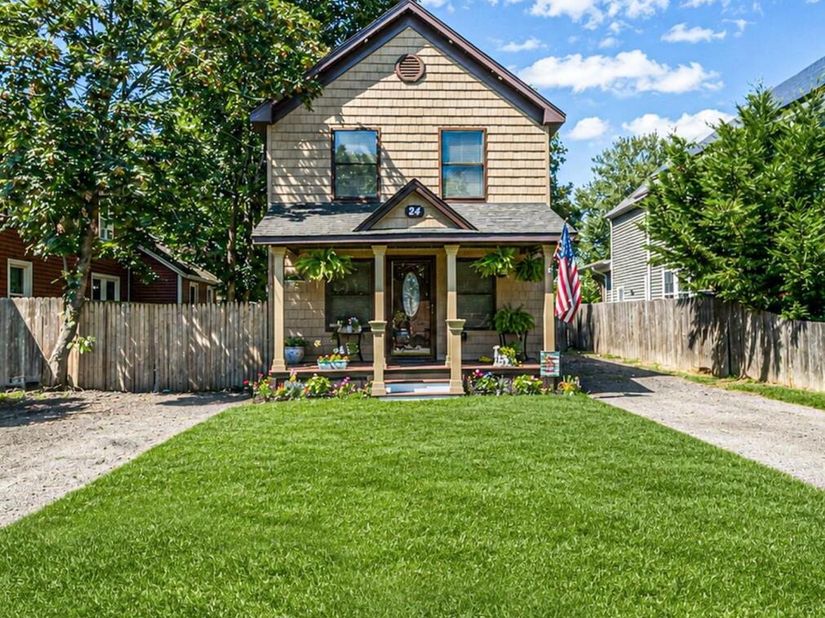 24 Wiggins Avenue, Patchogue NY 11772