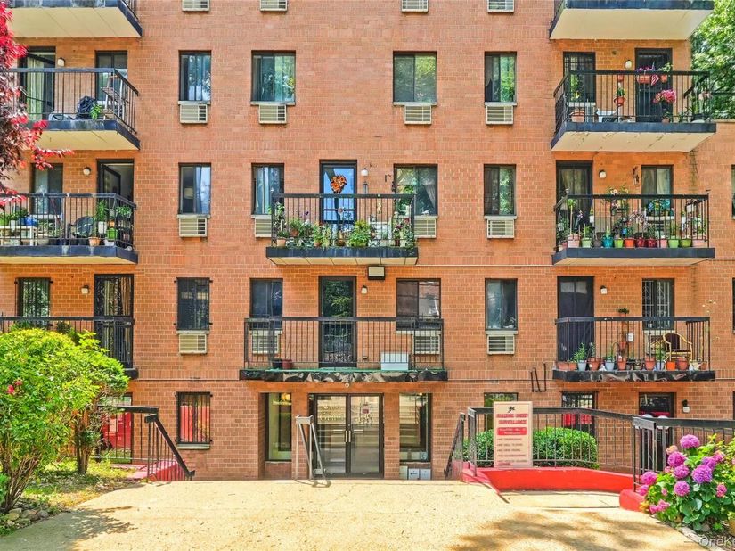 180-16 Wexford Terrace 1C, Jamaica Estates NY 11432