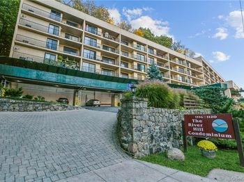 1116 Warburton Avenue